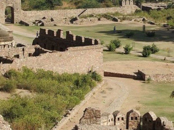 bhangarh Taxi Services